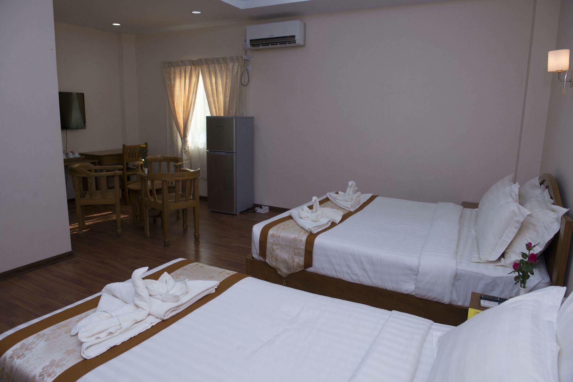 Shwe Poe Eain Hotel New Bagan Bagian luar foto